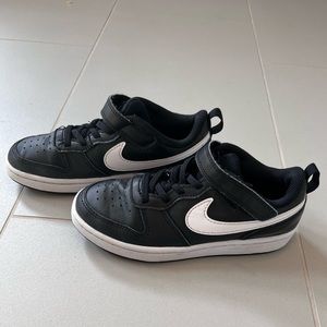 Black Court Borough Low 2 - sz 1